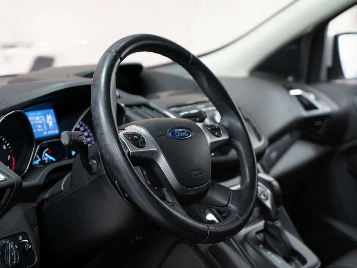 Купить Ford Kuga, 2016, 85 000 км, фото №5