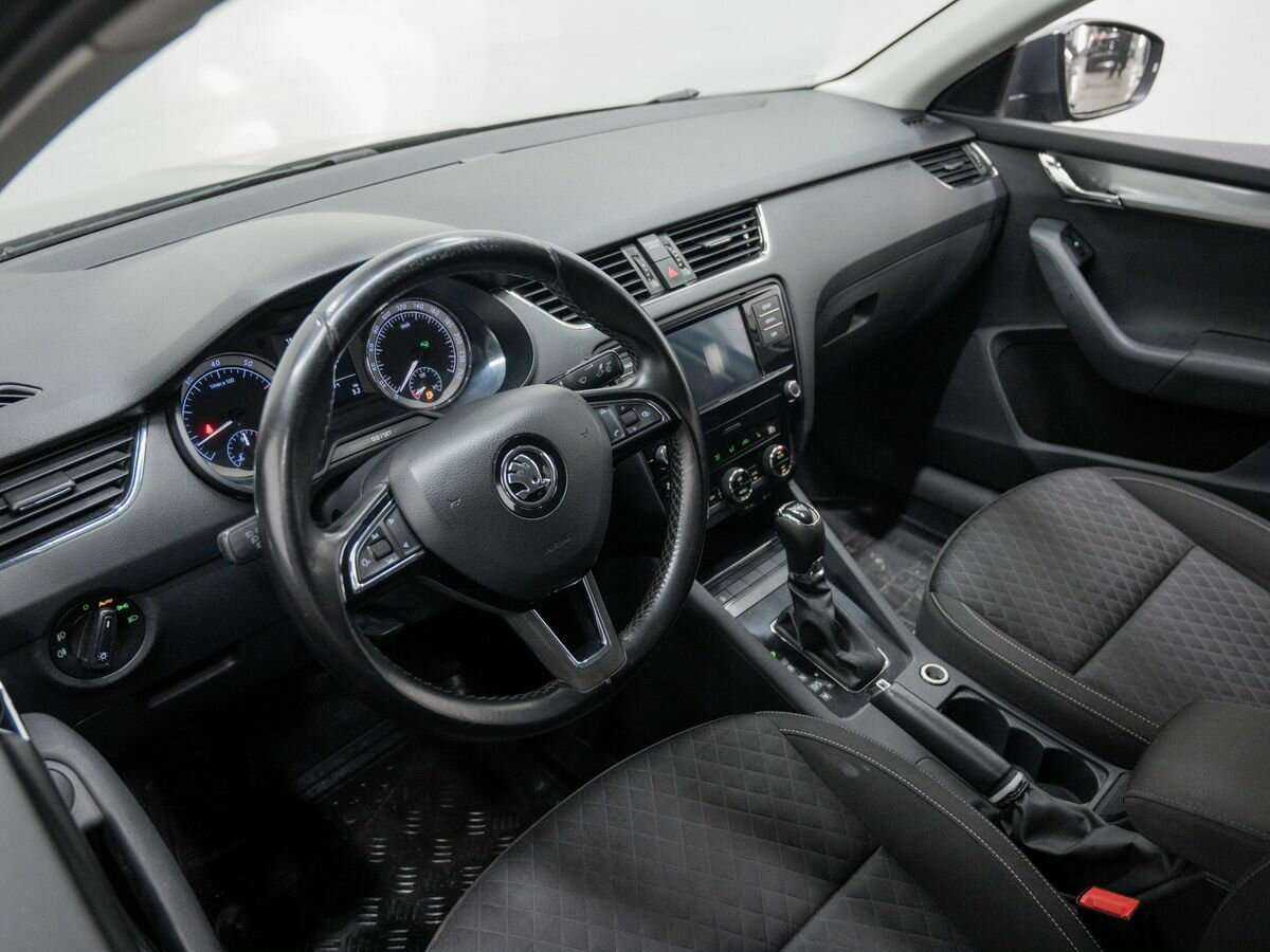 Купить Skoda Octavia, 2017, 175 299 км, фото №10