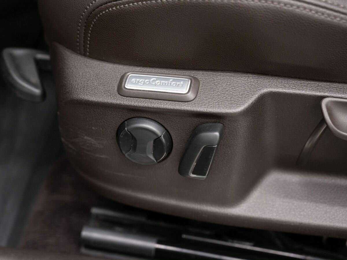 Купить Volkswagen Passat, 2016, 148 660 км, фото №18