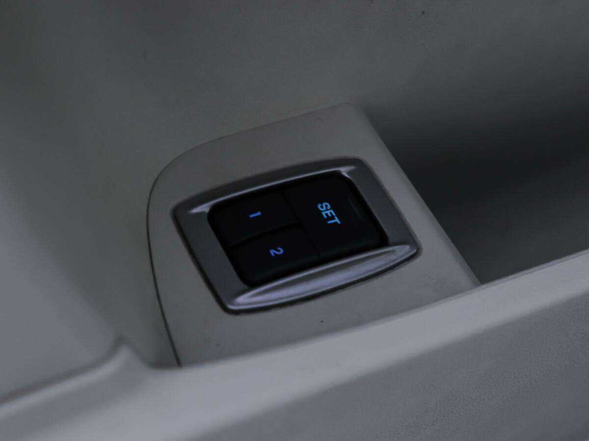 Купить Jaguar XF, 2012, 131 996 км, фото №17