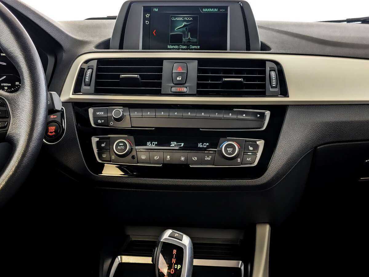 Купить BMW 1 серии 118i, 2017, 72 778 км, фото №13