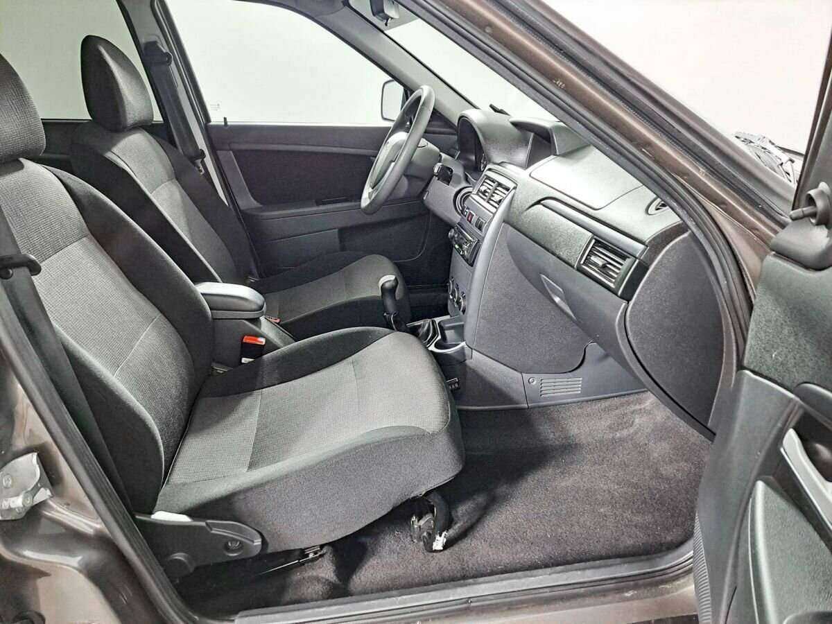 Купить Lada (ВАЗ) Priora, 2017, 145 530 км, фото №11