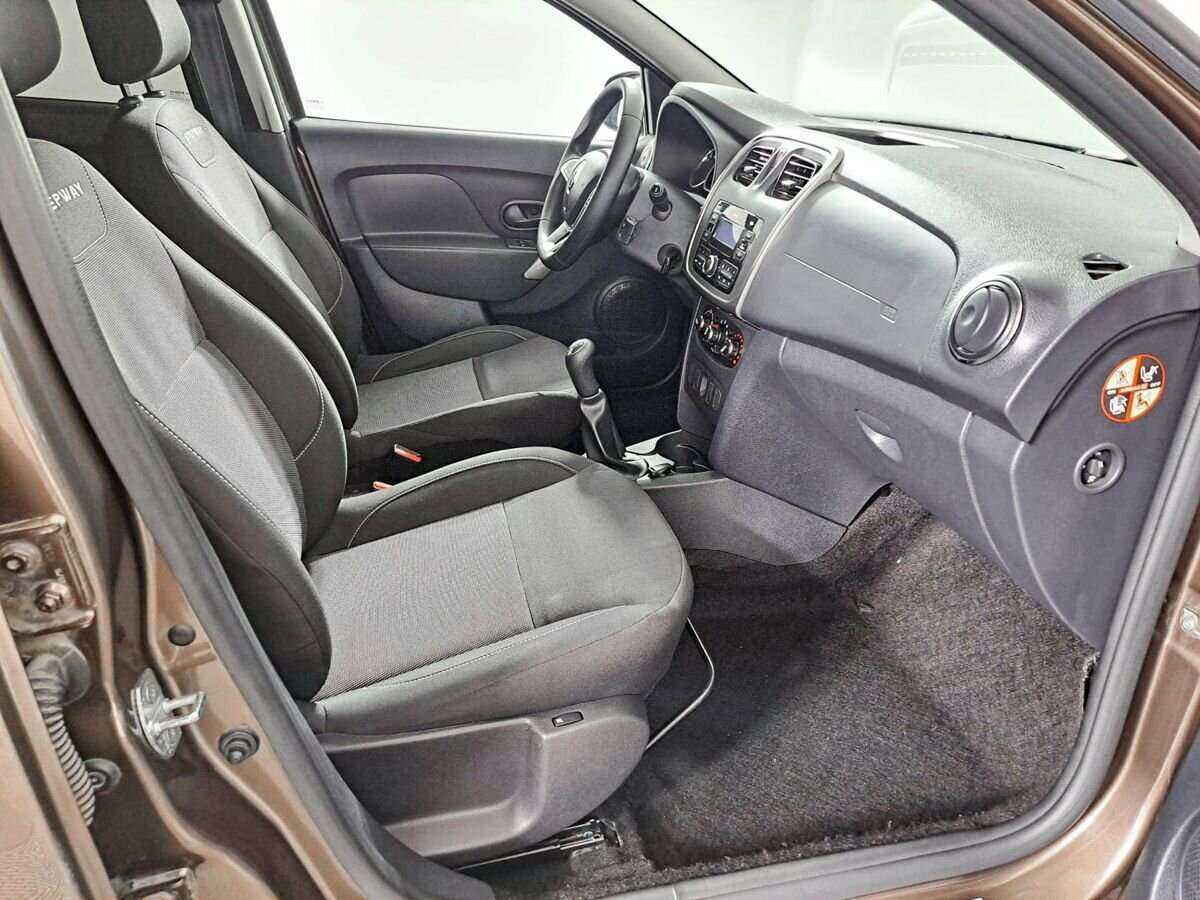 Купить Renault Logan Stepway, 2019, 90 320 км, фото №9