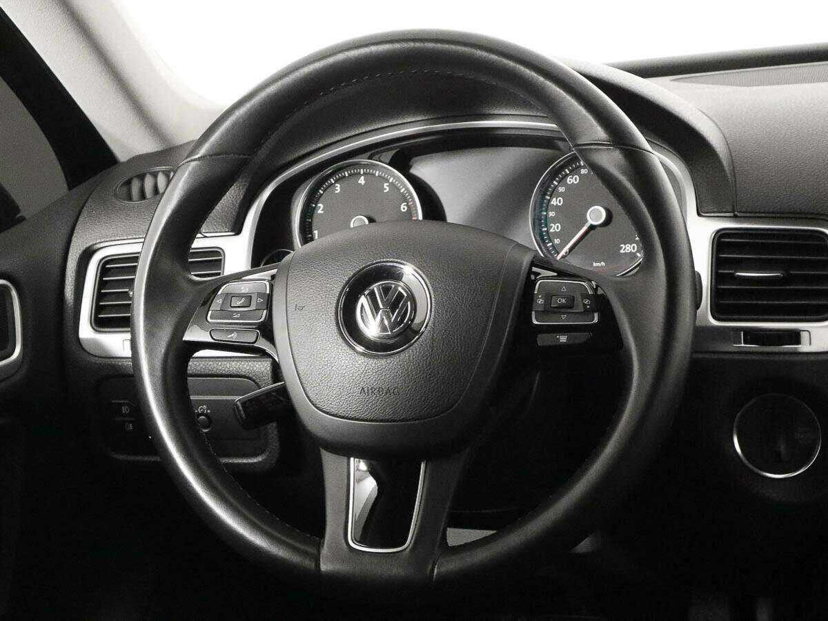 Купить Volkswagen Touareg, 2012, 370 732 км, фото №12