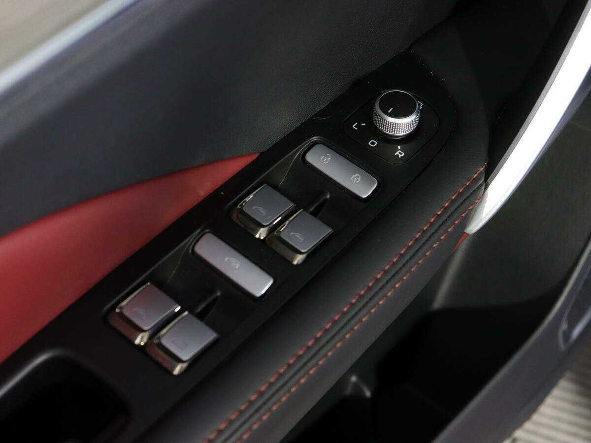 Купить Geely Coolray, 2023, 15 400 км, фото №18