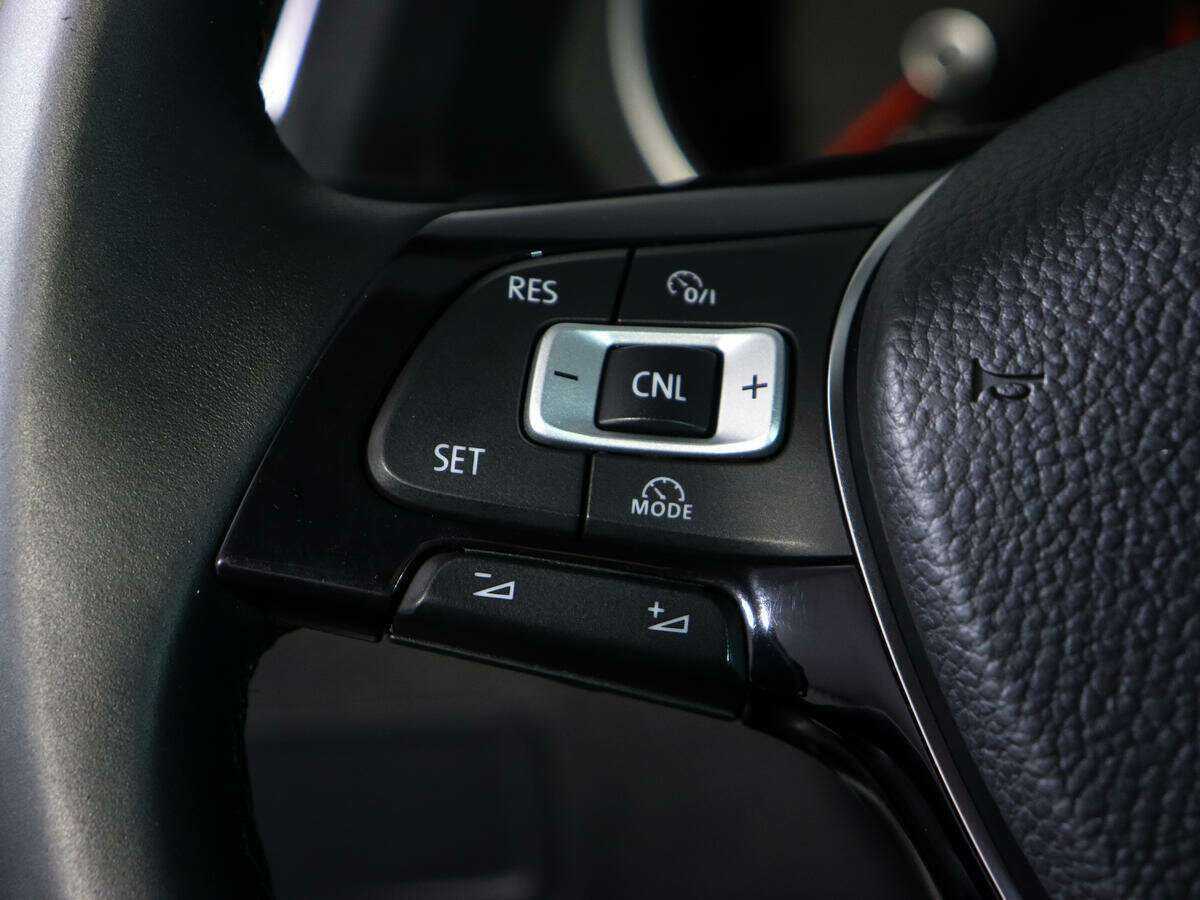 Купить Volkswagen Tiguan, 2017, 124 700 км, фото №15