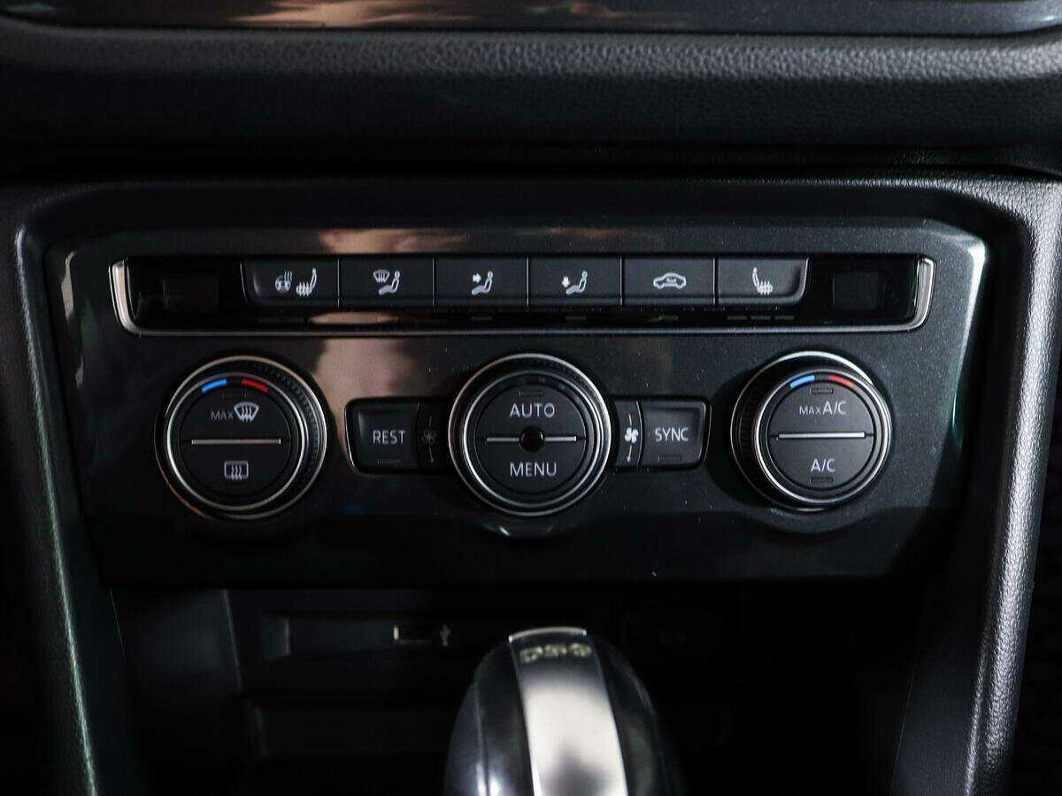 Купить Volkswagen Tiguan, 2017, 124 700 км, фото №17