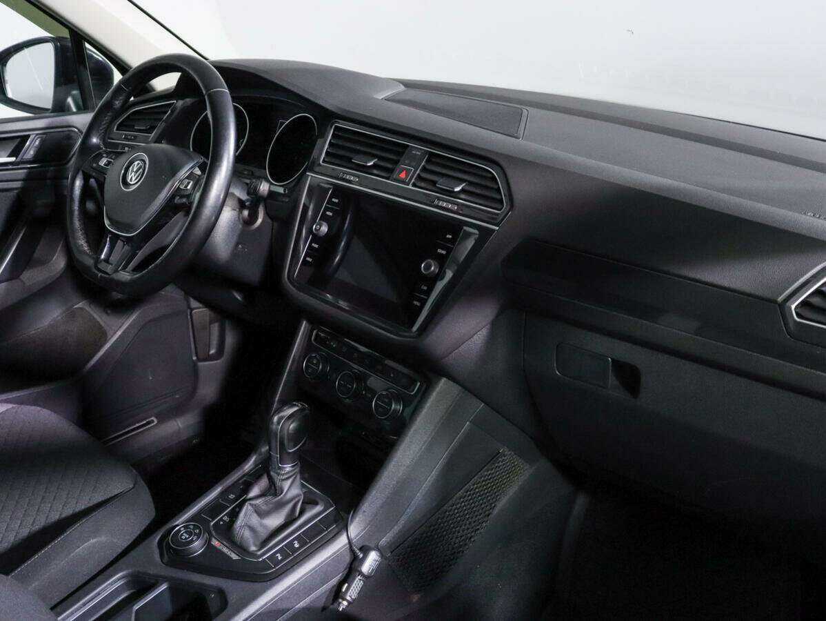 Купить Volkswagen Tiguan, 2018, 118 948 км, фото №7
