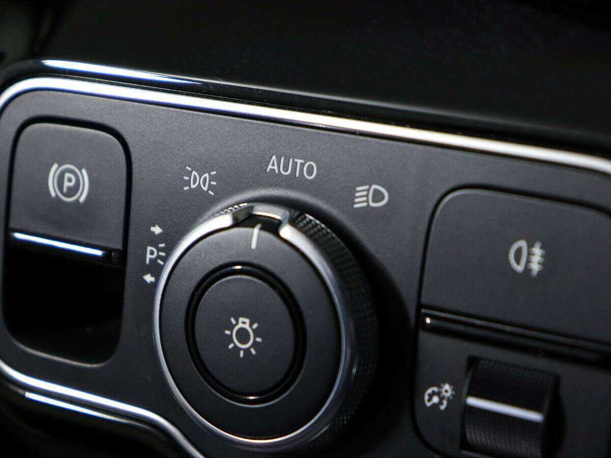 Купить Mercedes-Benz A-Класс 200, 2020, 100 059 км, фото №18