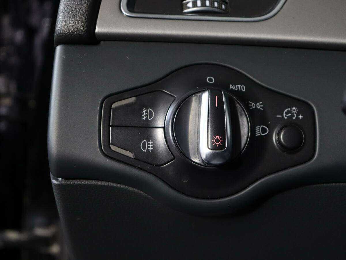 Купить Audi A4, 2012, 182 500 км, фото №16