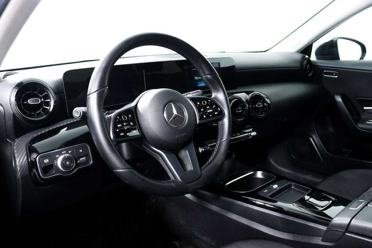 Купить Mercedes-Benz A-Класс 200, 2019, 91 100 км, фото №13
