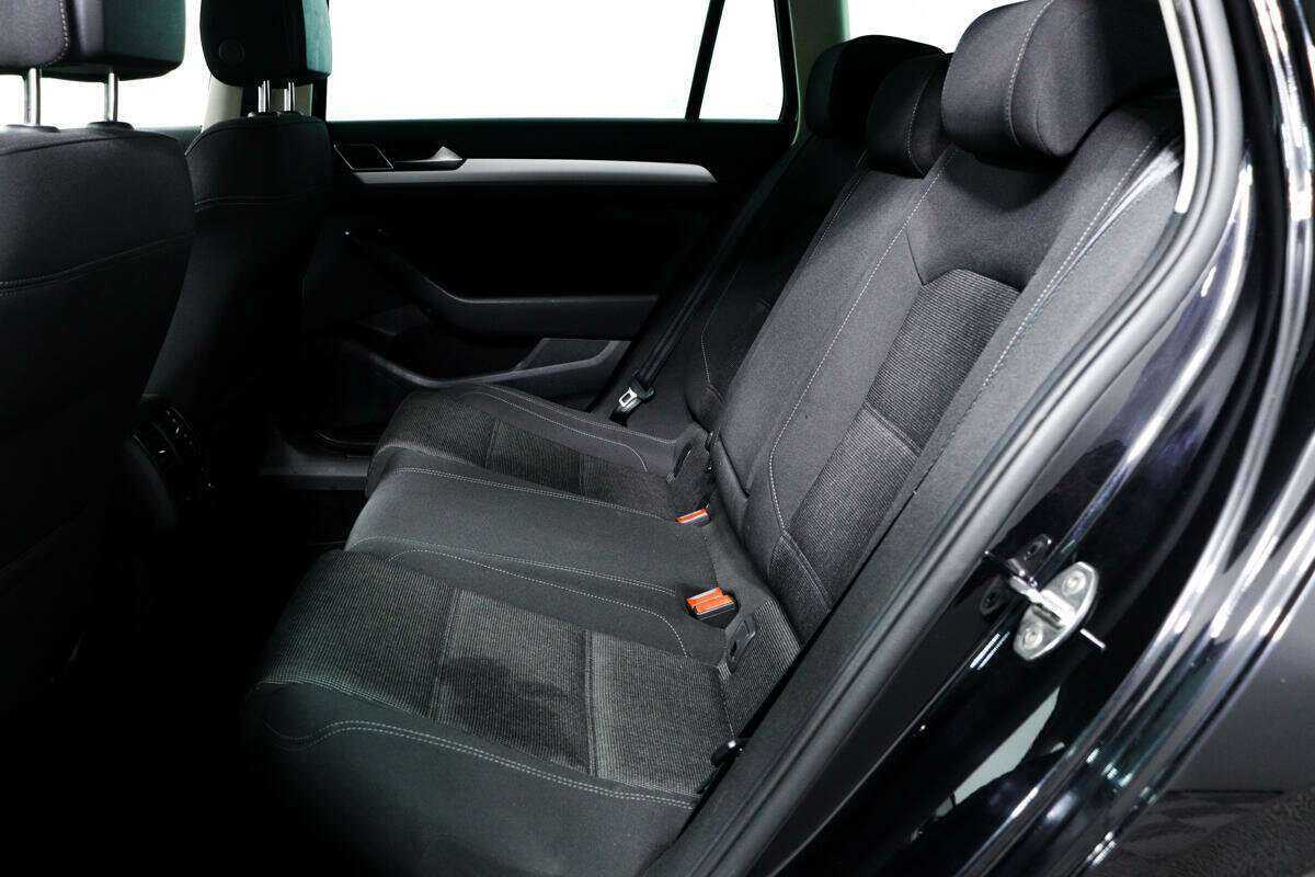 Купить Volkswagen Passat, 2019, 121 347 км, фото №12