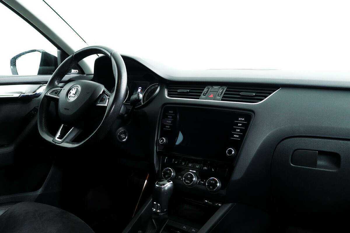 Купить Skoda Octavia, 2017, 112 981 км, фото №9