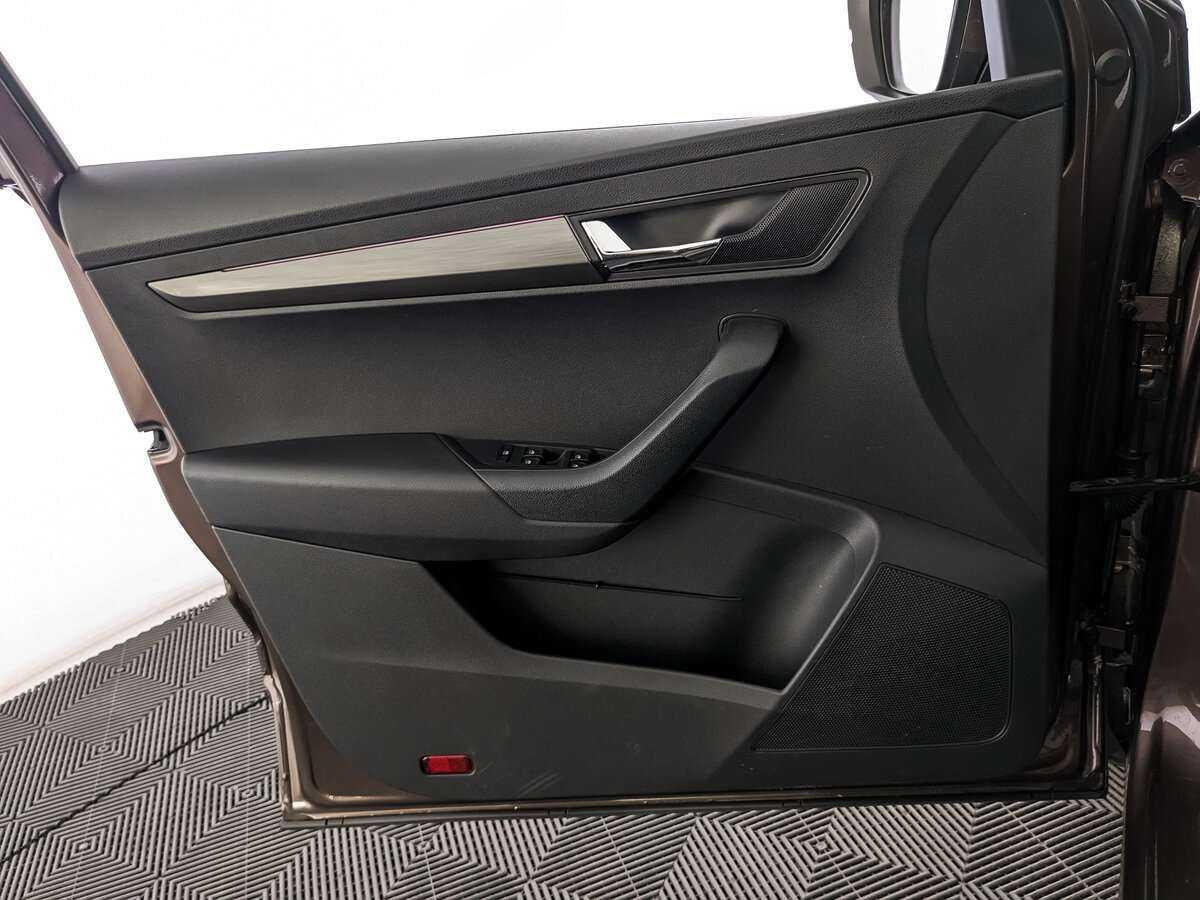 Купить Skoda Karoq, 2020, 90 267 км, фото №14