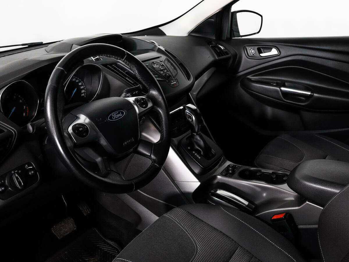 Купить Ford Kuga, 2016, 113 200 км, фото №9