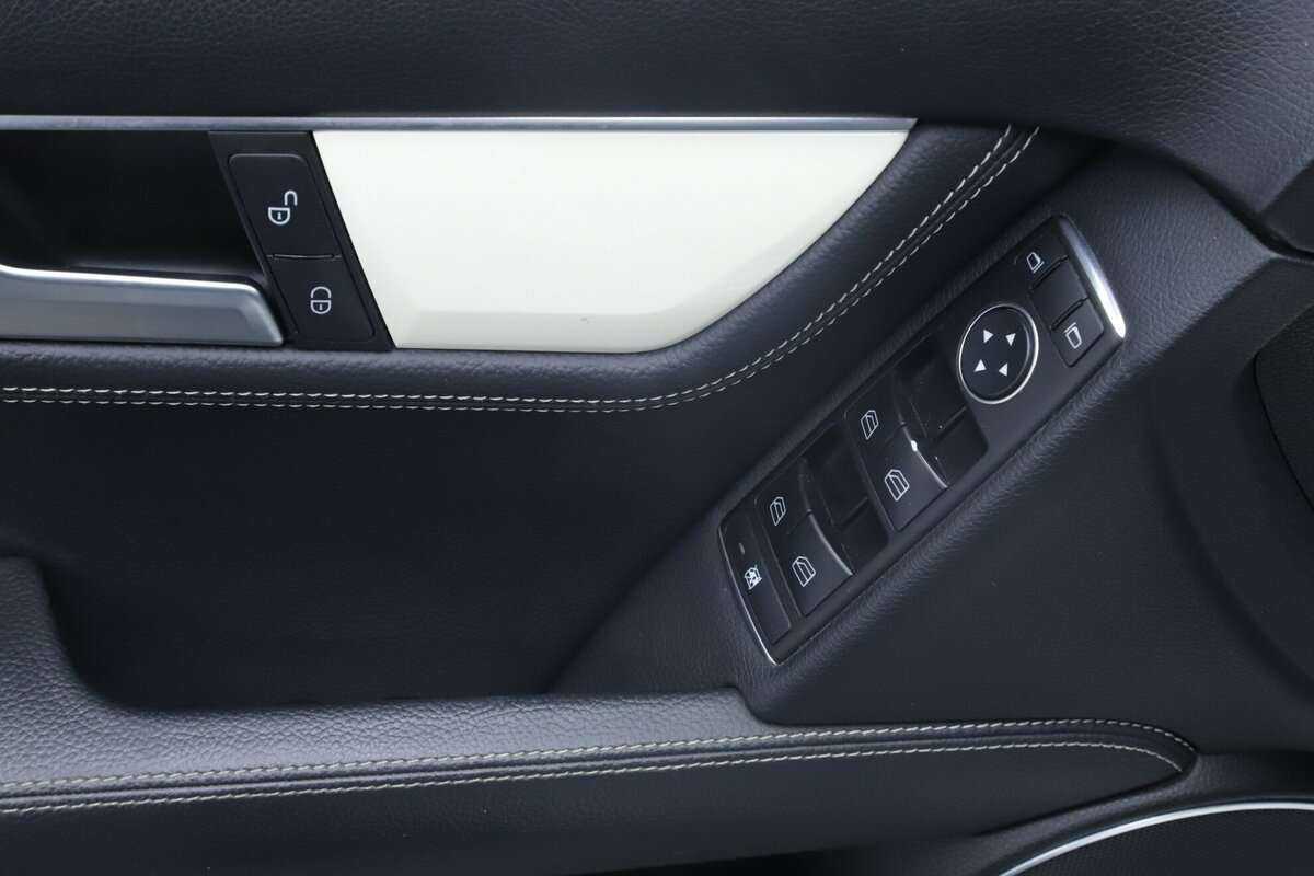 Купить Mercedes-Benz C-Класс 180, 2014, 121 500 км, фото №8