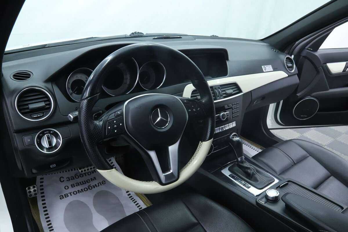 Купить Mercedes-Benz C-Класс 180, 2014, 121 500 км, фото №9