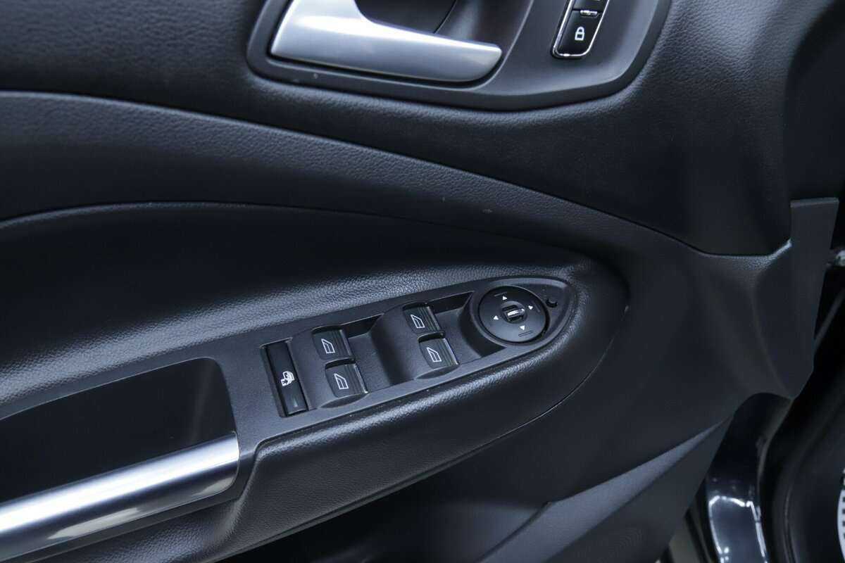 Купить Ford Kuga, 2013, 130 500 км, фото №8