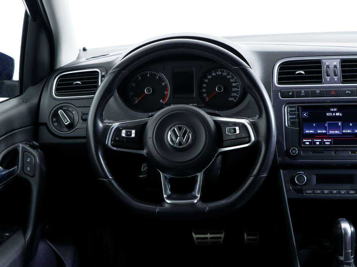 Купить Volkswagen Polo, 2018, 102 200 км, фото №12