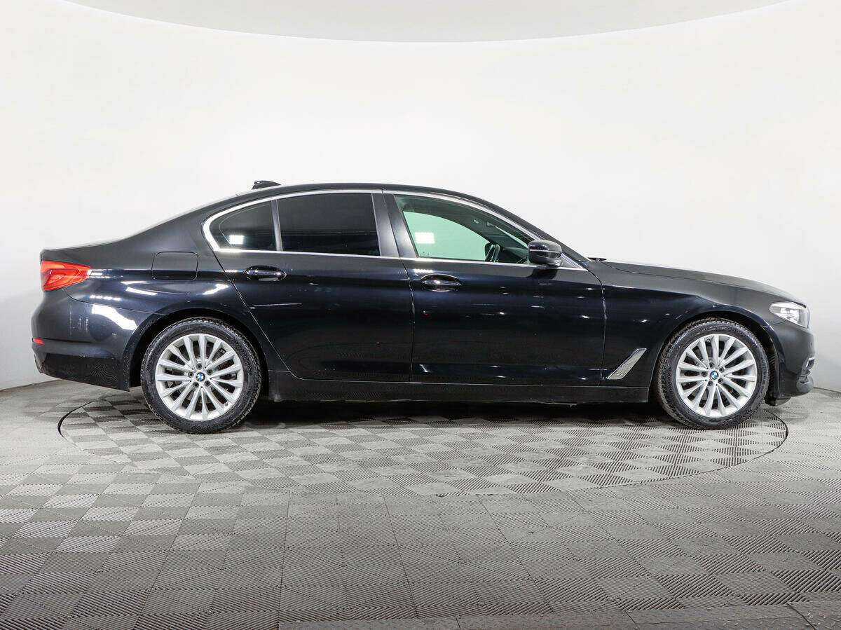 Купить BMW 5 серии 520d, 2017, 157 861 км, фото №4