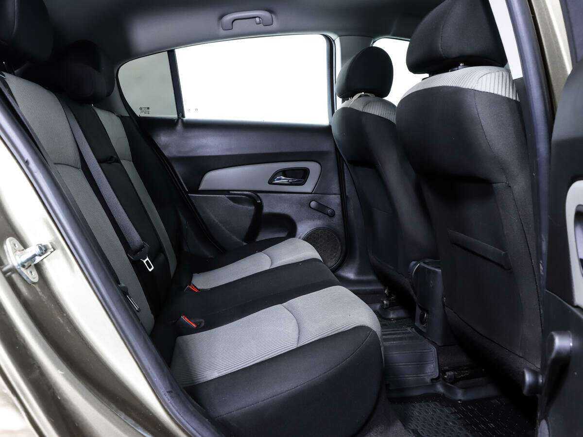 Купить Chevrolet Cruze, 2013, 129 635 км, фото №13