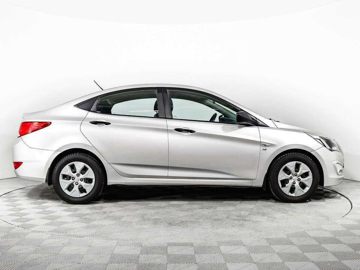Купить Hyundai Solaris, 2015, 150 953 км, фото №4