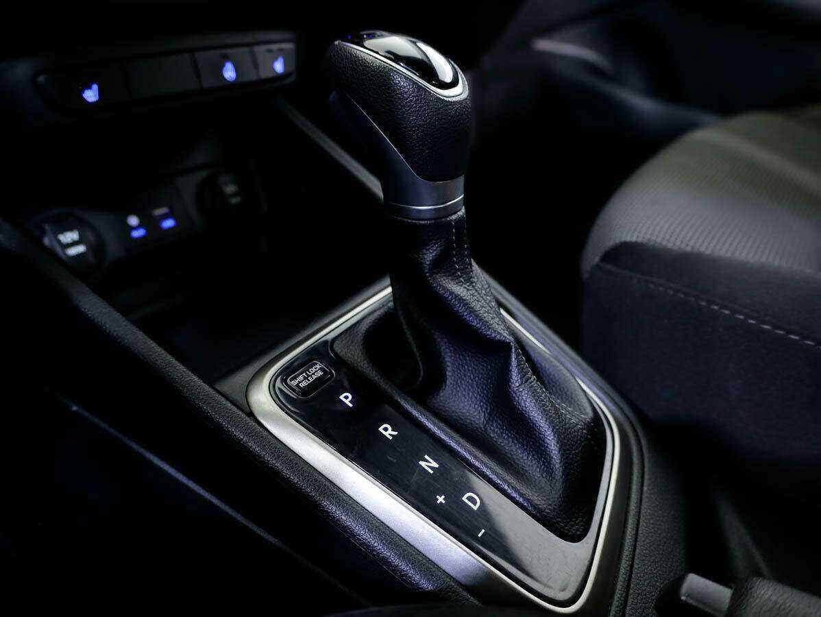 Купить Hyundai Solaris, 2017, 103 052 км, фото №16