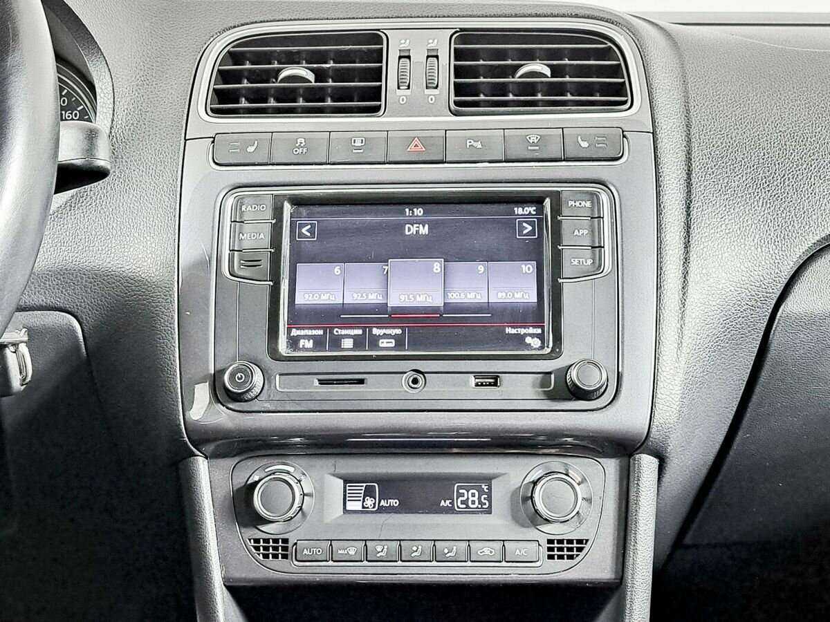 Купить Volkswagen Polo, 2018, 38 165 км, фото №10