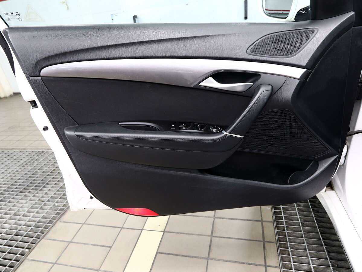 Купить Hyundai i40, 2014, 111 000 км, фото №8