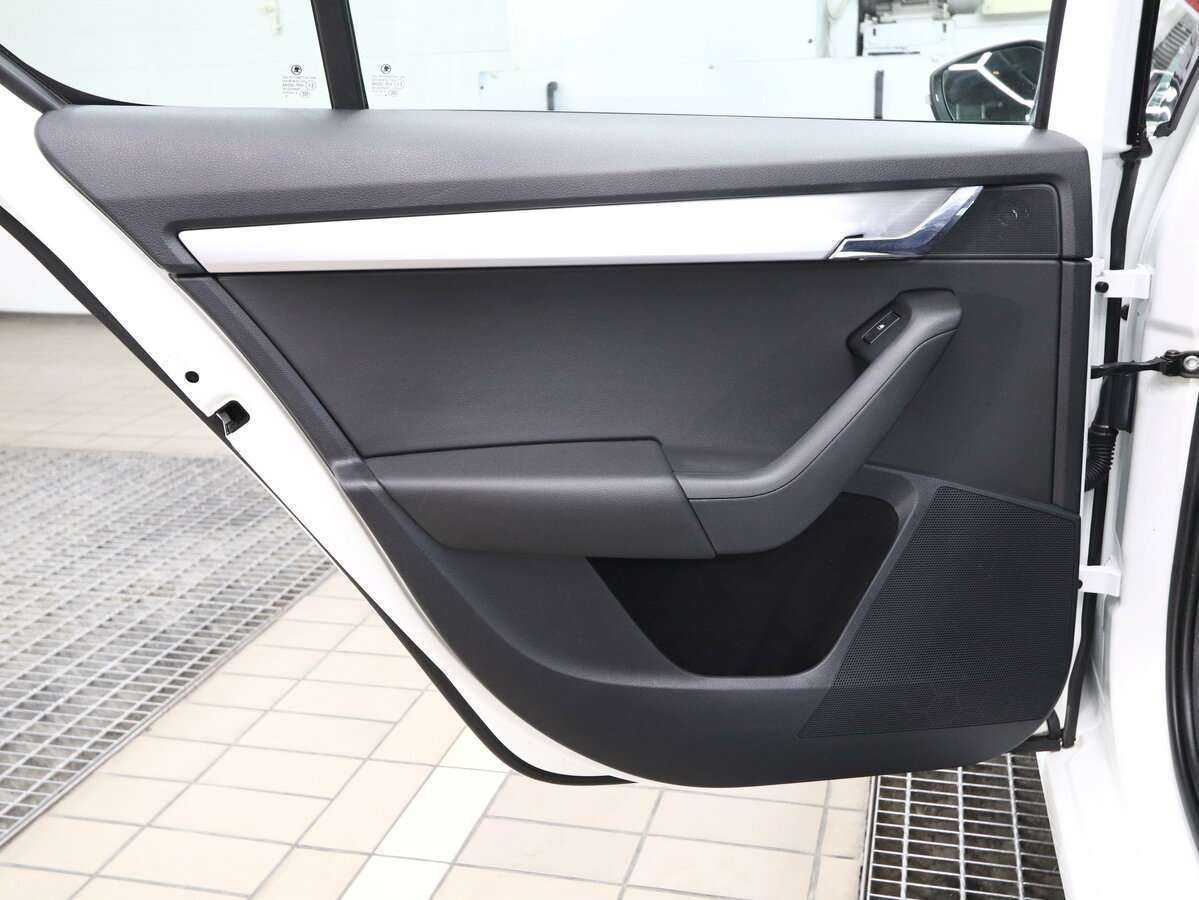 Купить Skoda Octavia, 2018, 130 000 км, фото №10