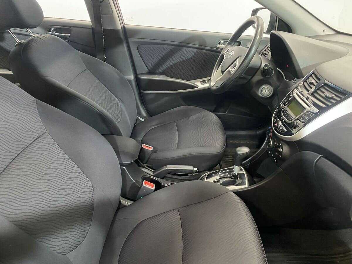 Купить Hyundai Solaris, 2012, 179 089 км, фото №10