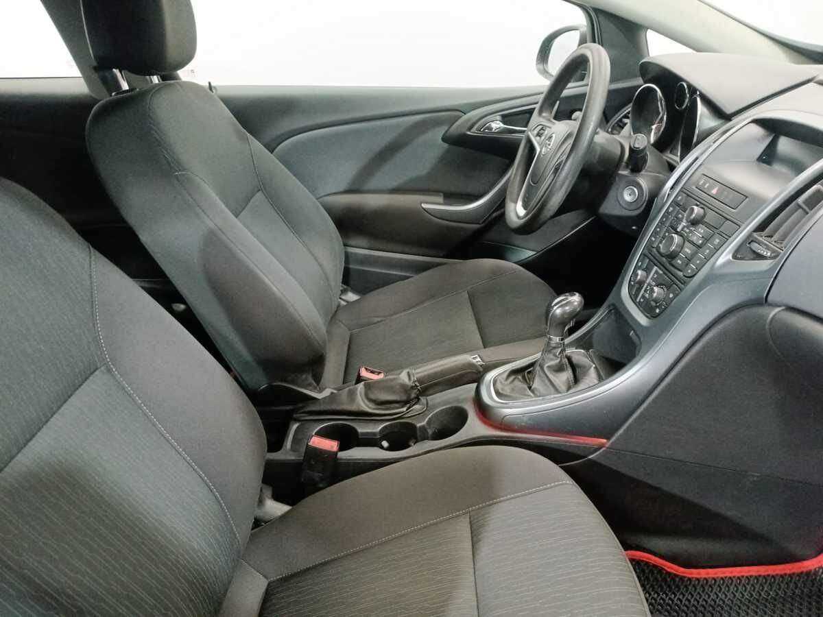 Купить Opel Astra GTC, 2012, 220 583 км, фото №9