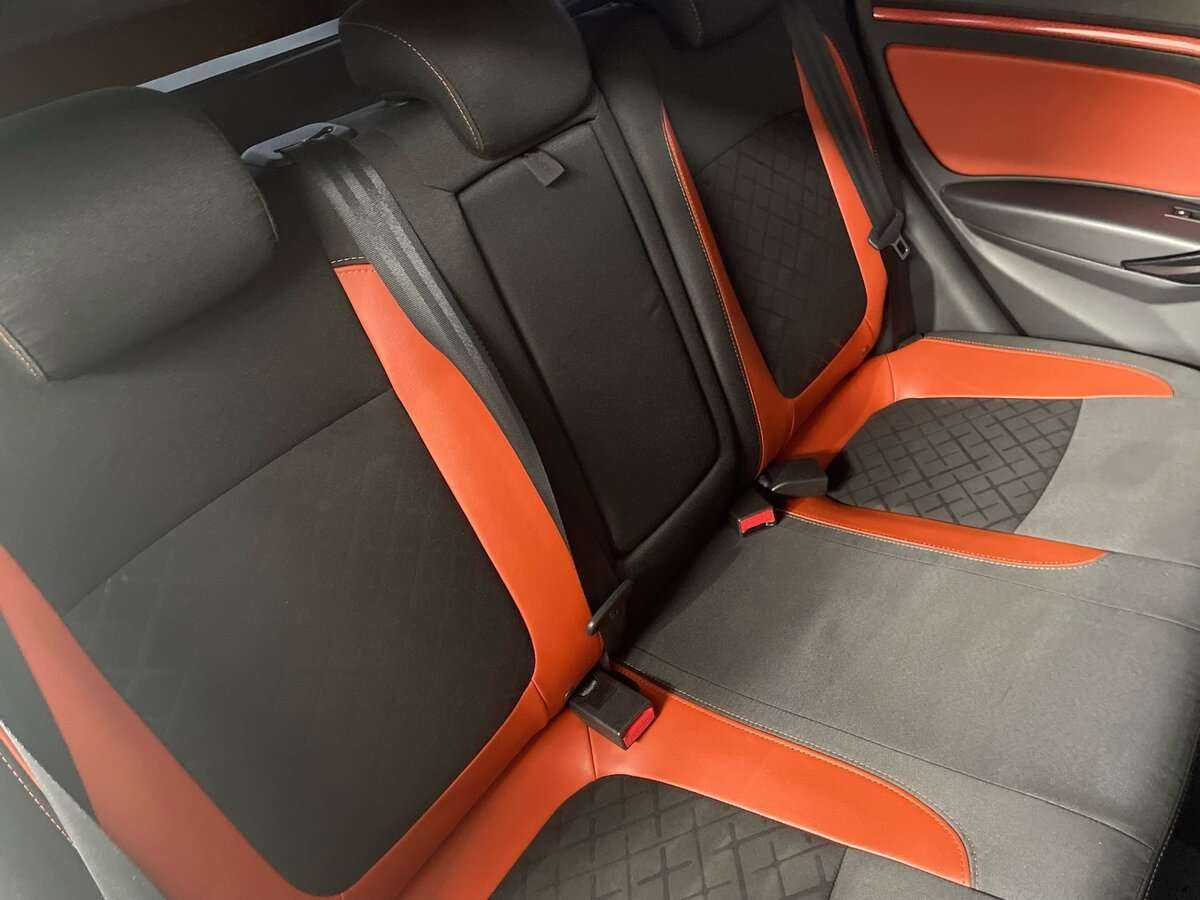 Купить Lada (ВАЗ) Vesta SW Cross, 2018, 88 269 км, фото №20