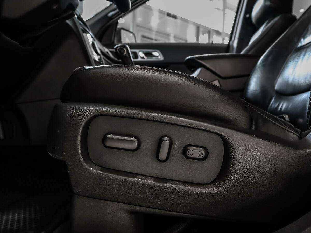Купить Ford Explorer, 2014, 170 931 км, фото №10