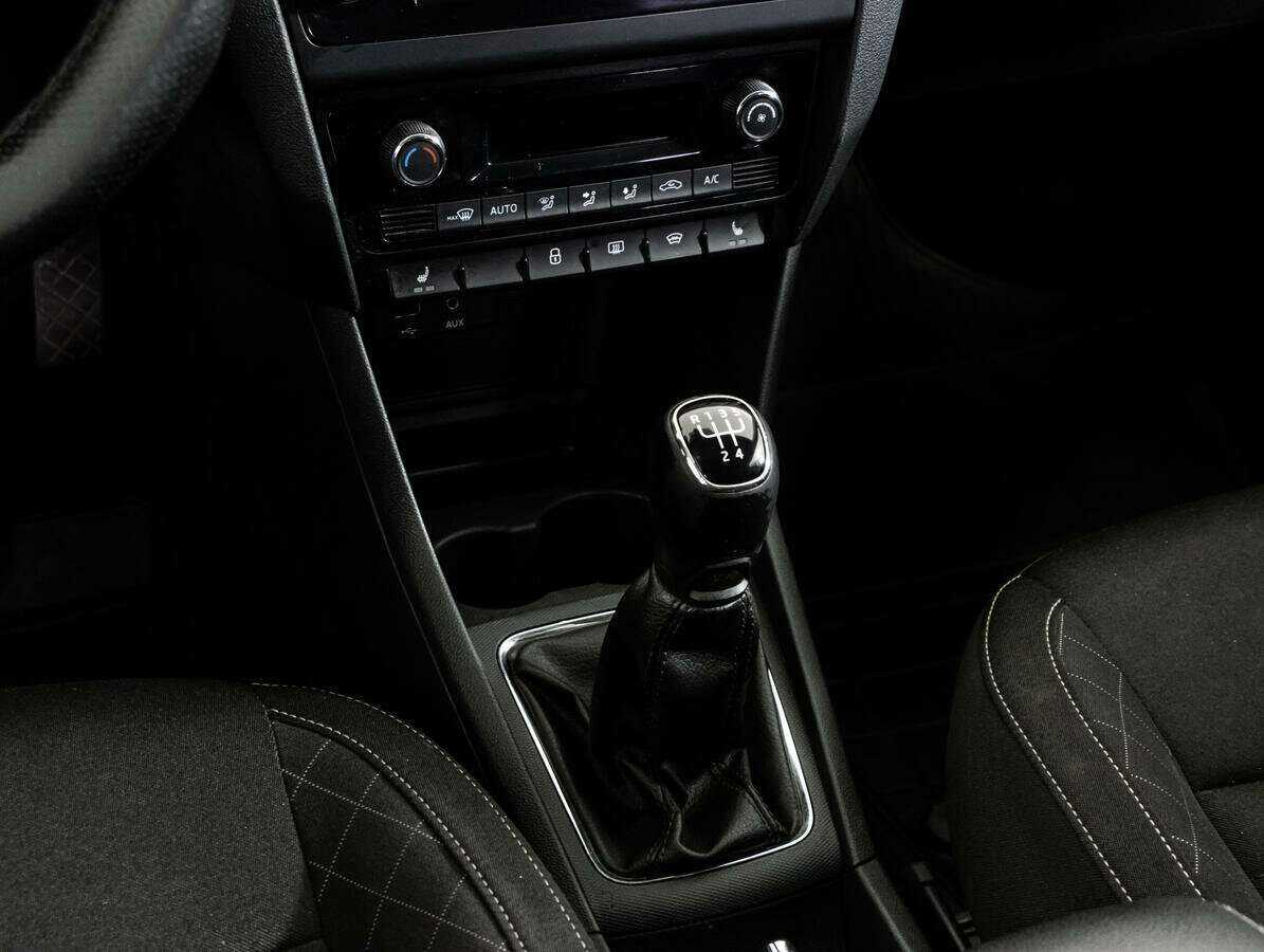 Купить Skoda Rapid, 2017, 220 219 км, фото №11