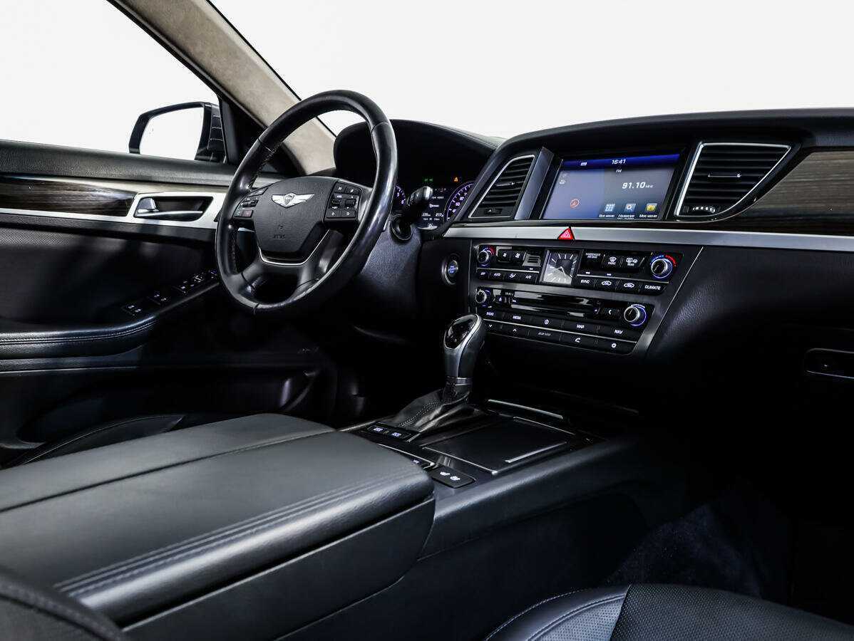 Купить Hyundai Genesis, 2014, 162 218 км, фото №8