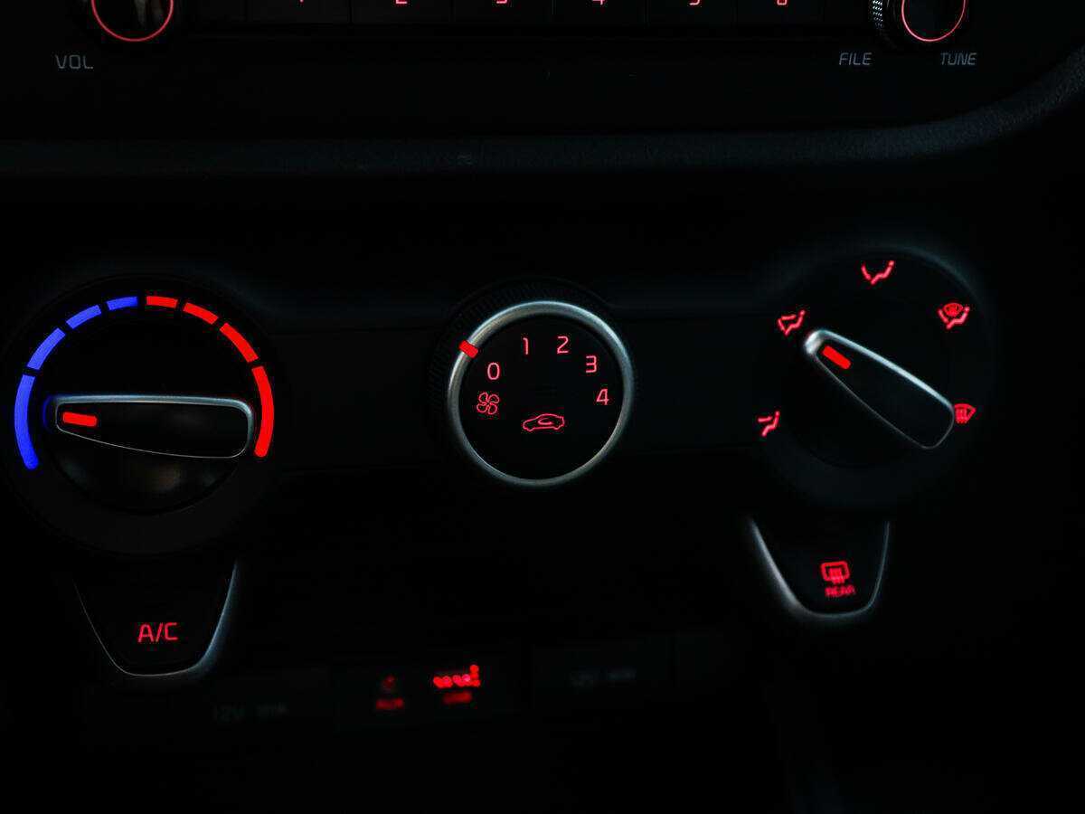 Купить Kia Rio X-Line, 2018, 113 901 км, фото №13