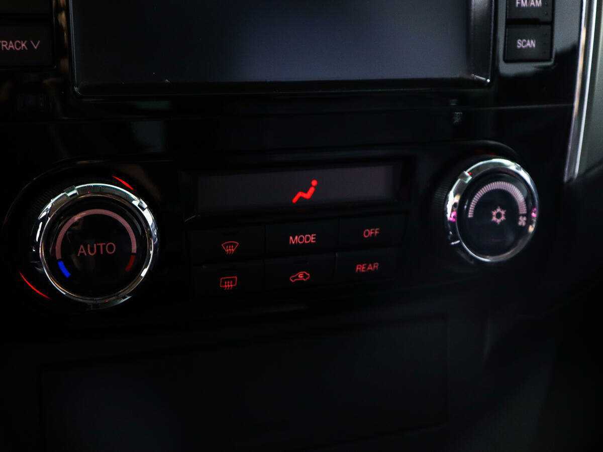 Купить Mitsubishi Pajero, 2014, 282 056 км, фото №14