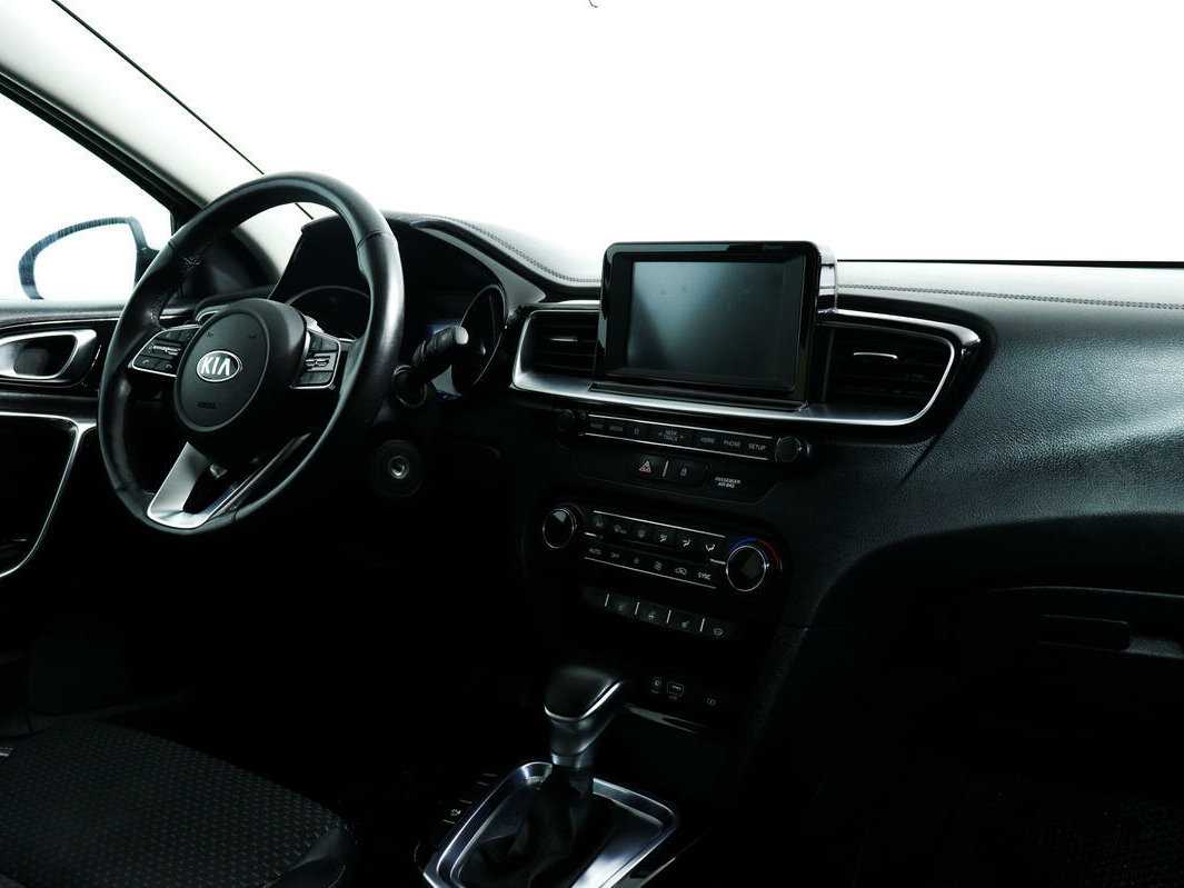 Купить Kia Ceed, 2018, 102 000 км, фото №9