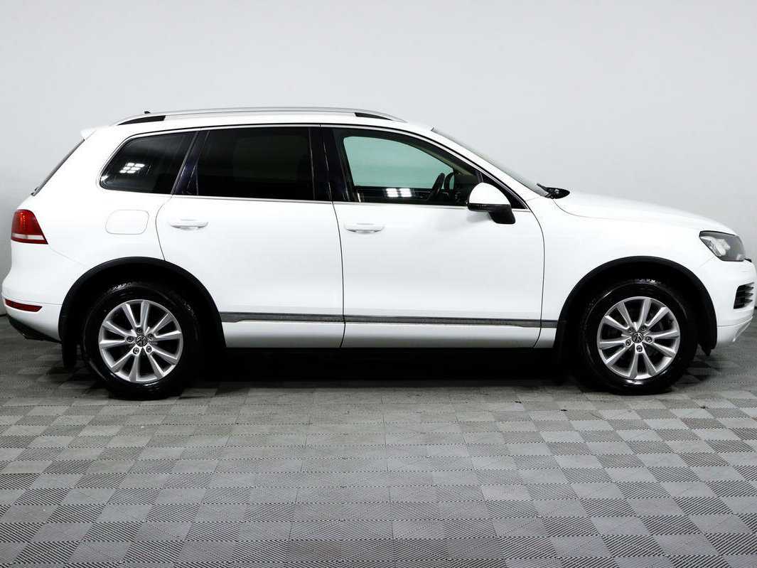 Купить Volkswagen Touareg, 2012, 157 629 км, фото №4