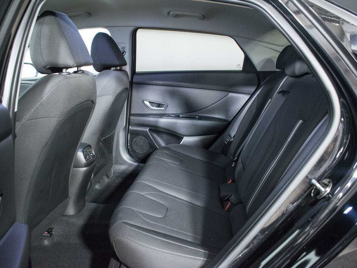 Купить Hyundai Elantra, 2020, 33 734 км, фото №10