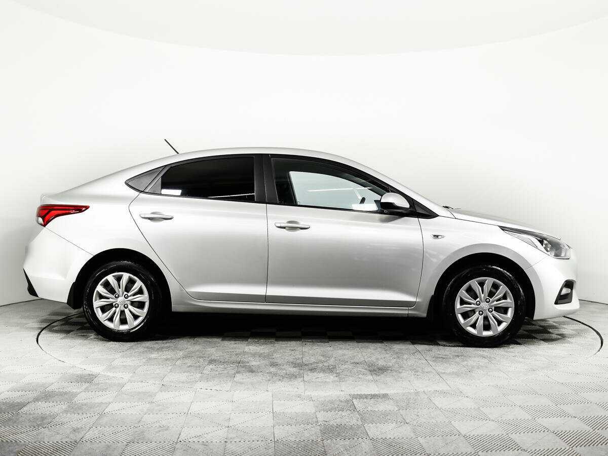 Купить Hyundai Solaris, 2017, 93 151 км, фото №4