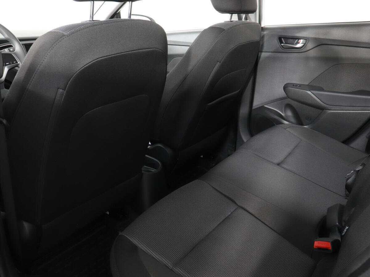 Купить Hyundai Solaris, 2021, 45 694 км, фото №11