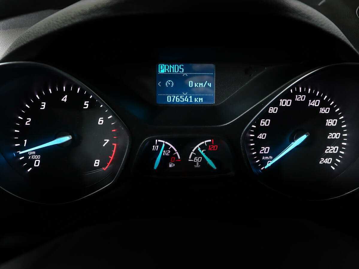 Купить Ford Kuga, 2015, 55 000 км, фото №9