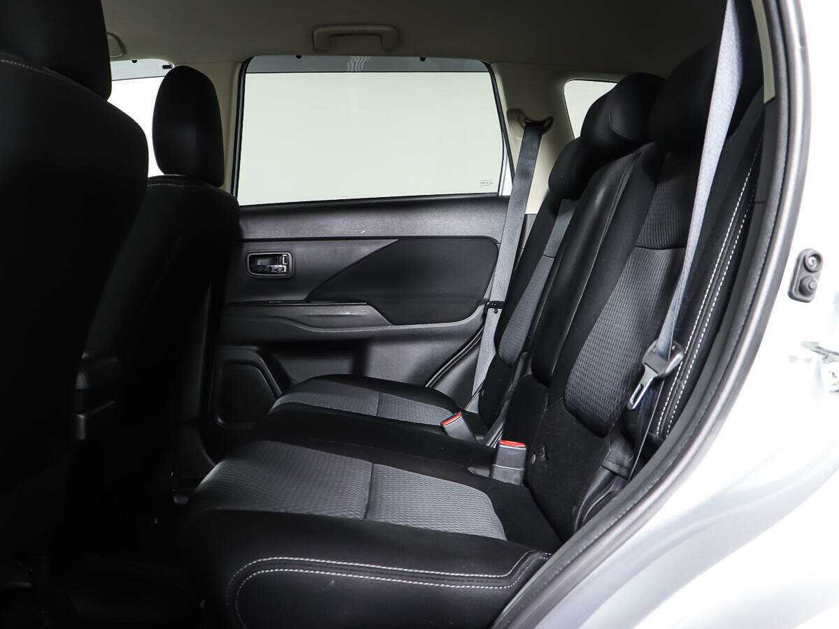 Купить Mitsubishi Outlander, 2018, 83 532 км, фото №9
