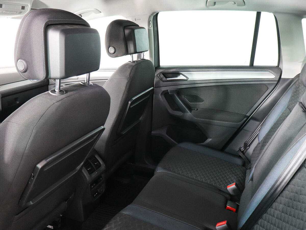 Купить Volkswagen Tiguan L, 2019, 59 712 км, фото №12