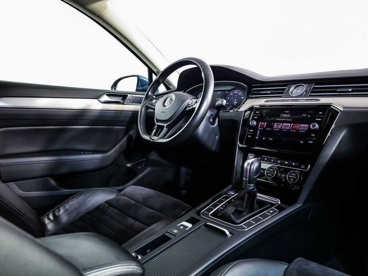 Купить Volkswagen Passat DSG7, 2017, 114 888 км, фото №8