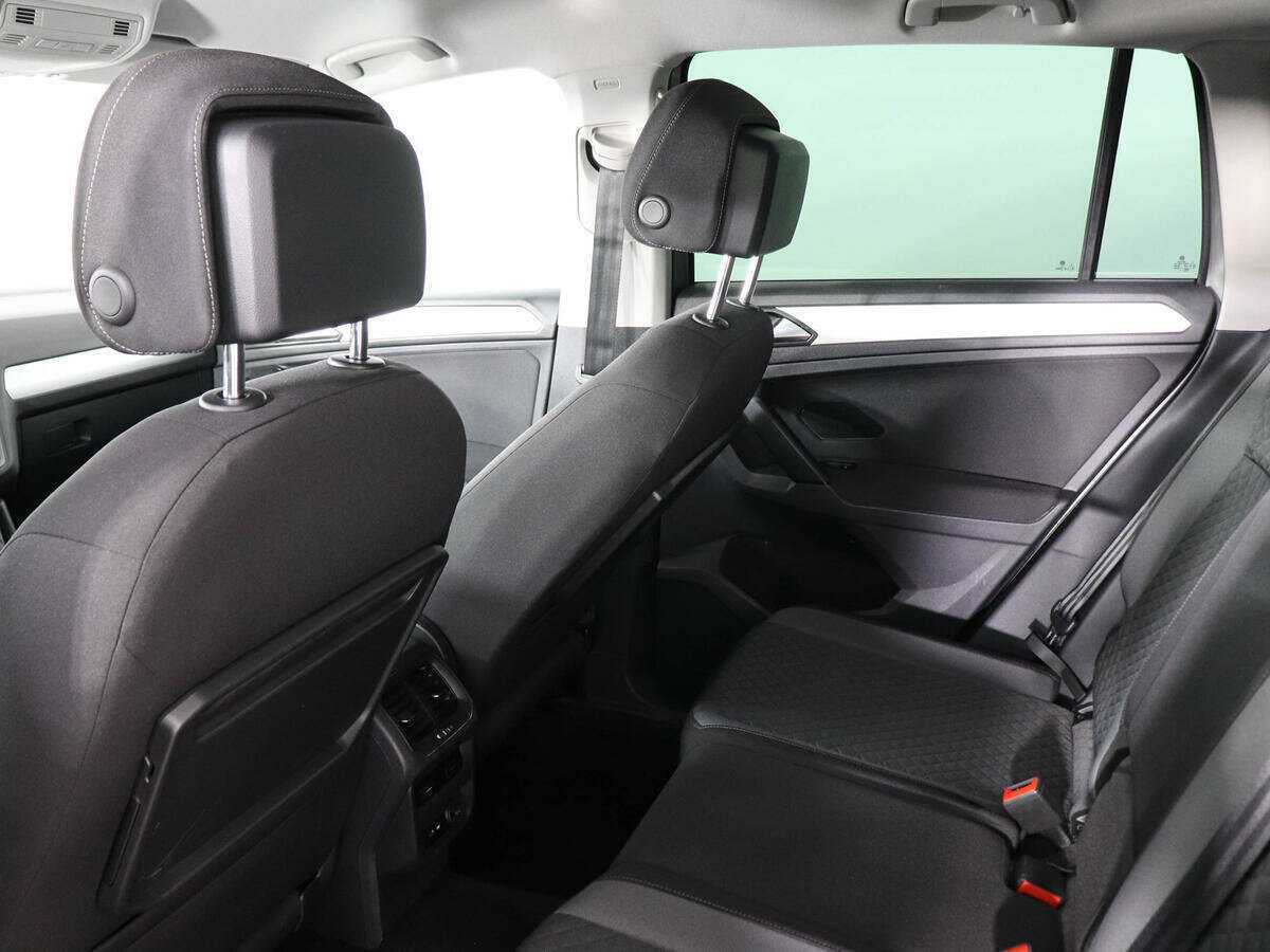 Купить Volkswagen Tiguan L, 2019, 97 250 км, фото №12
