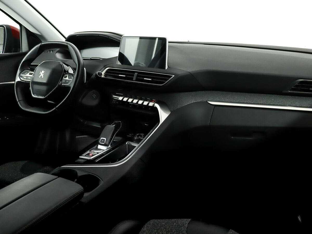 Купить Peugeot 3008, 2017, 82 009 км, фото №9