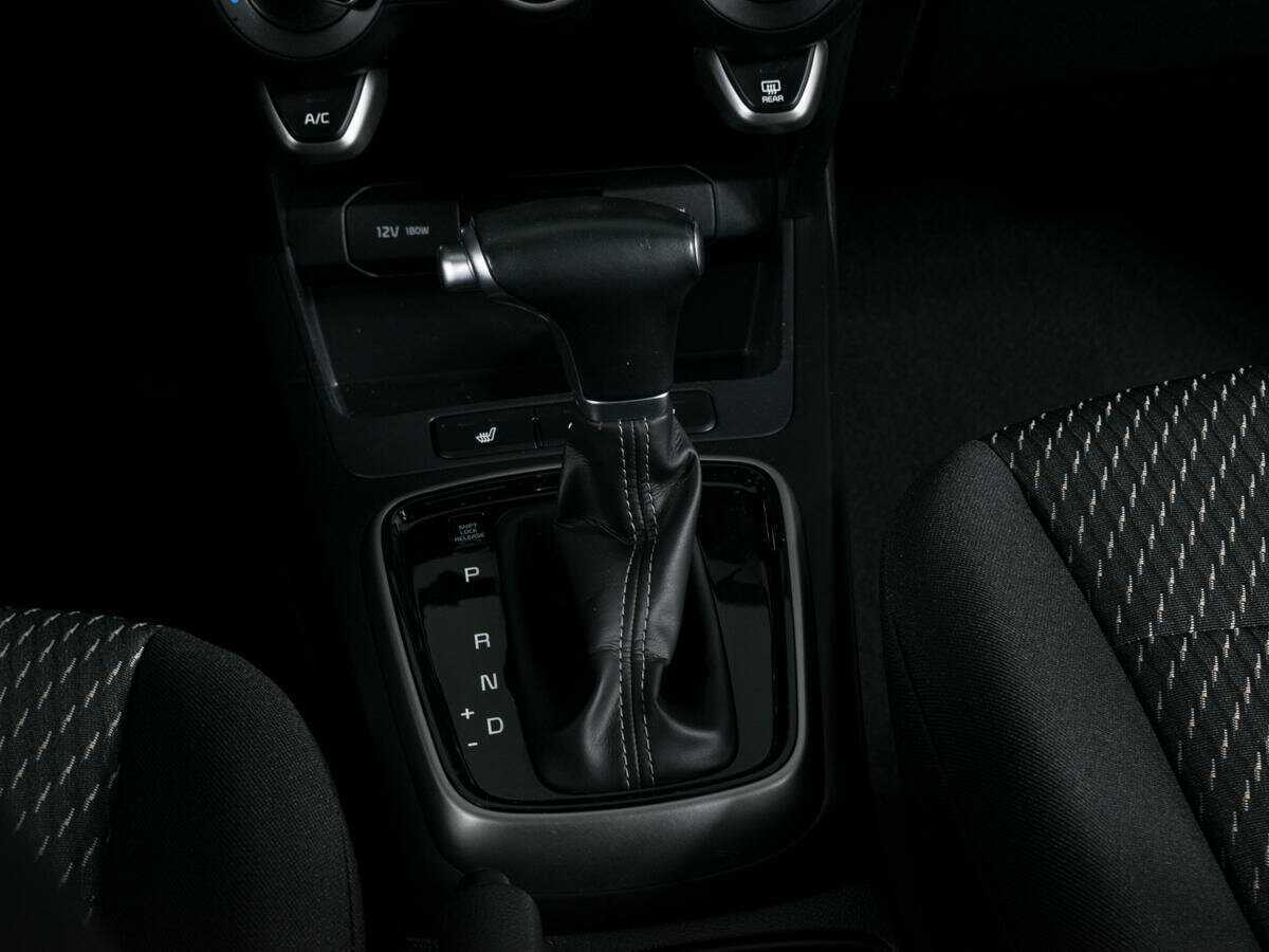 Купить Kia Rio X-Line, 2019, 65 326 км, фото №18